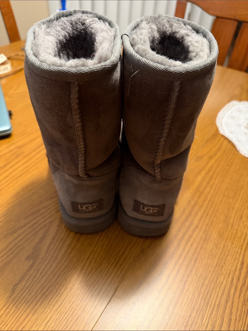 UGG Women’s Classic Short Boot in Grey Size 9